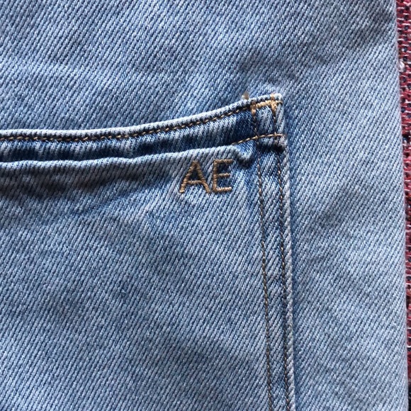 American Eagle Hi-Rise Tomgirl Shortals - Picture 5 of 9